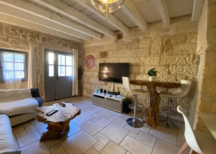 Holiday home Bienvenue Au 6 - Calme Et Charme De La Pierre. *