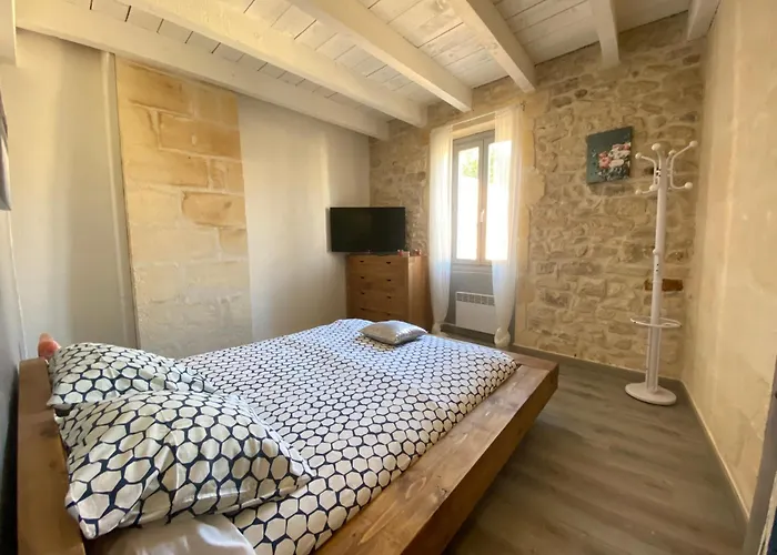 Bienvenue Au 6 - Calme Et Charme De La Pierre. Nyaraló Fourques